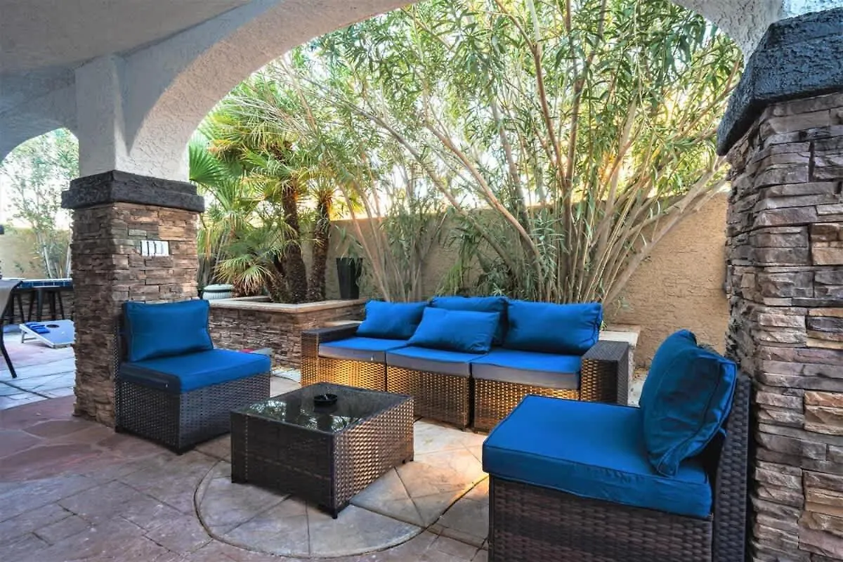 Wild Oasis With Omg Amazing Pool Modern Villa Las Vegas