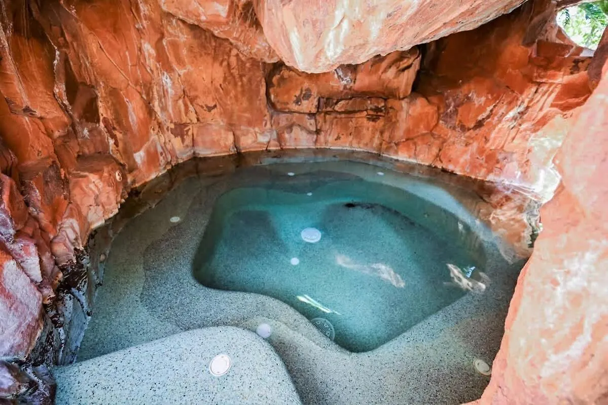 Wild Oasis With Omg Amazing Pool Modern Villa Las Vegas